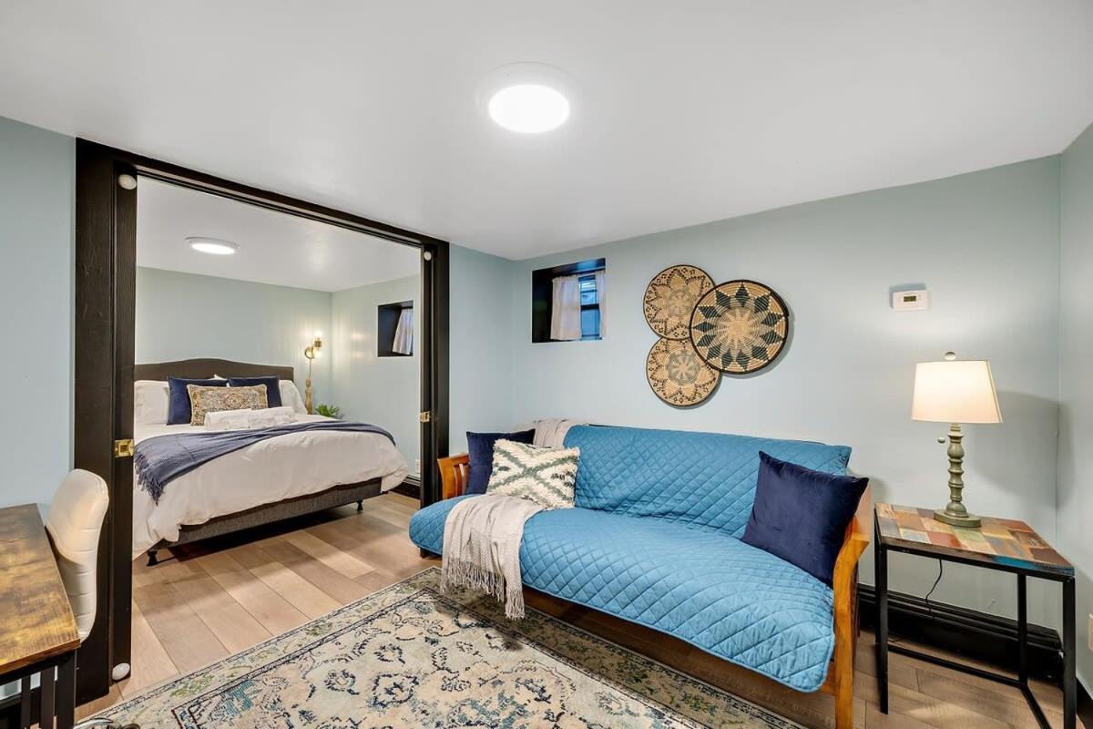Charming & Updated Garden Level In Heart Of Apartamento Denver